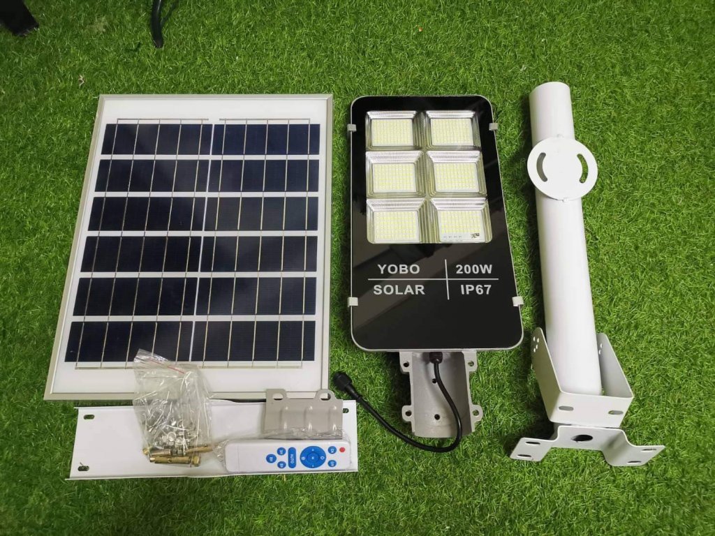 ไฟถนนแยกแผง 100W