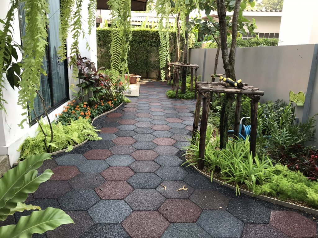 แผ่นยางปูพื้น Decycle Rubber Blocks ตัวใหม่ล่าสุด