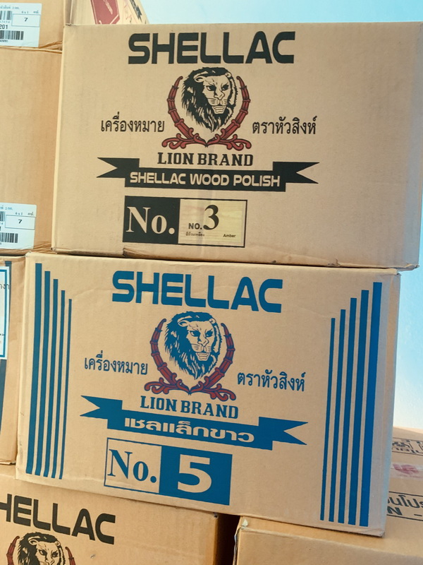 แชล็ค เชลแล็ค หัวสิงห์ แกลลอน น้ำมันทาไม้ ตราหัวสิงห์ Lion Wood Shellac Polish - Image 3