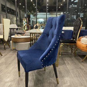 เก้าอี้ตอกหมุด สีน้ำเงิน ผ้ากำมะหยี่(Navy Blue Dinning Chair)