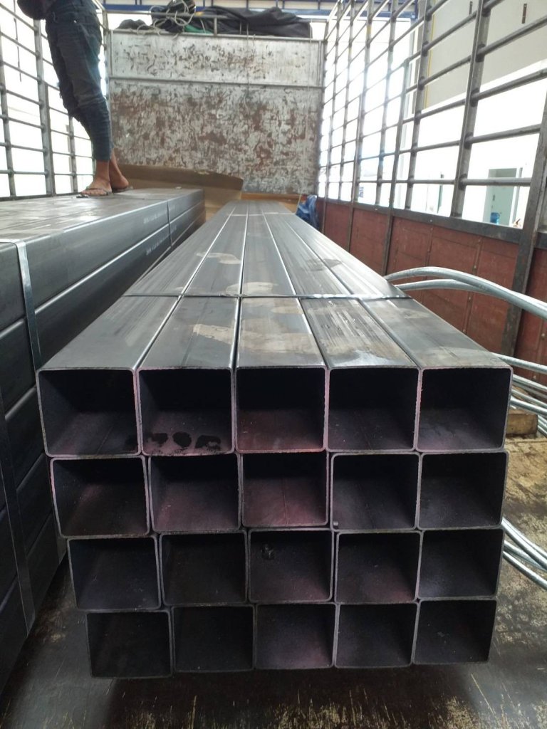 เหล็กกล่องดำเหลี่ยม 38x38x2.0 มม. มอก.