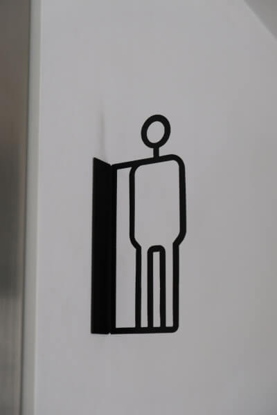 ป้ายห้องน้ำ CNC ชาย/หญิง ทันสมัยสีดำ Toilet เจาะยืดติดผนัง แถมพุก + สกรู I เจาะผนัง