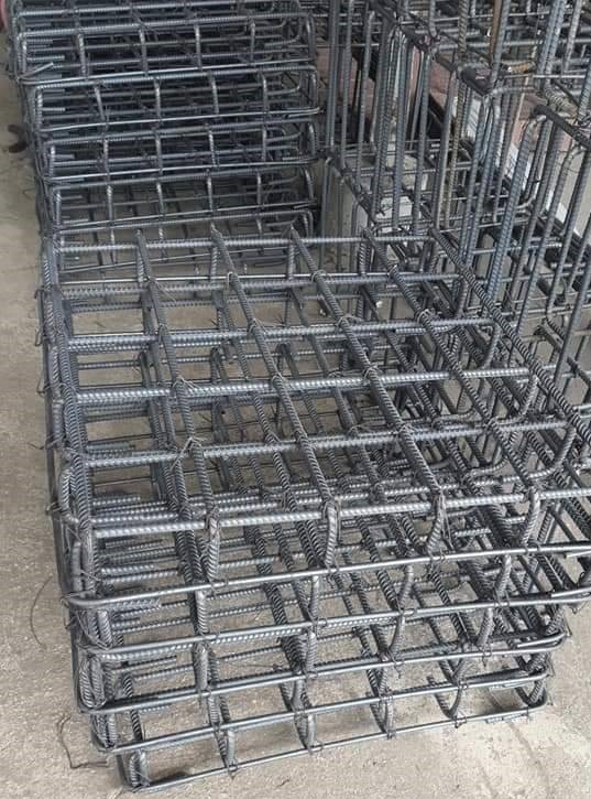 ฟุตติ้งสำเร็จรูป ขนาด 100x100x15ซม. มีขา 7+7 DB12
