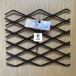 แผ่นตะแกรงฉีก XS-52 4x8ฟุต 25x61xหนา2.3xสัน3.0มม.