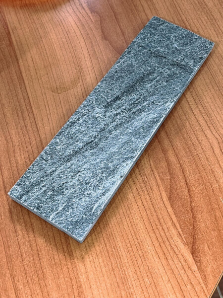 หินตกแต่งผนัง ควอตไซต์ซิลเวอร์เกรย์ Silver Grey Quartzite 6x20 ซม. - Image 3