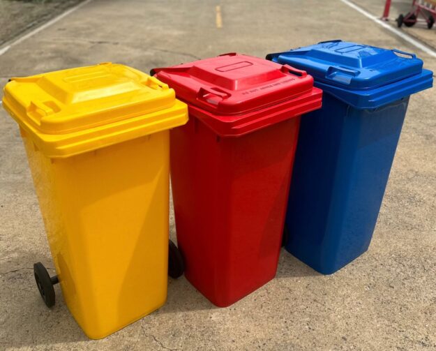 ถังขยะ พลาสติกฝาเรียบ 100ลิตร HDPE มีล้อ